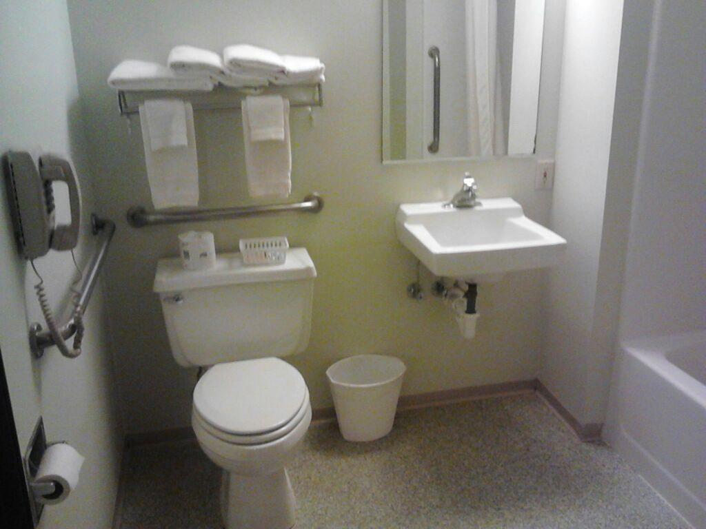 Smart Choice Inn Plankinton Номер фото