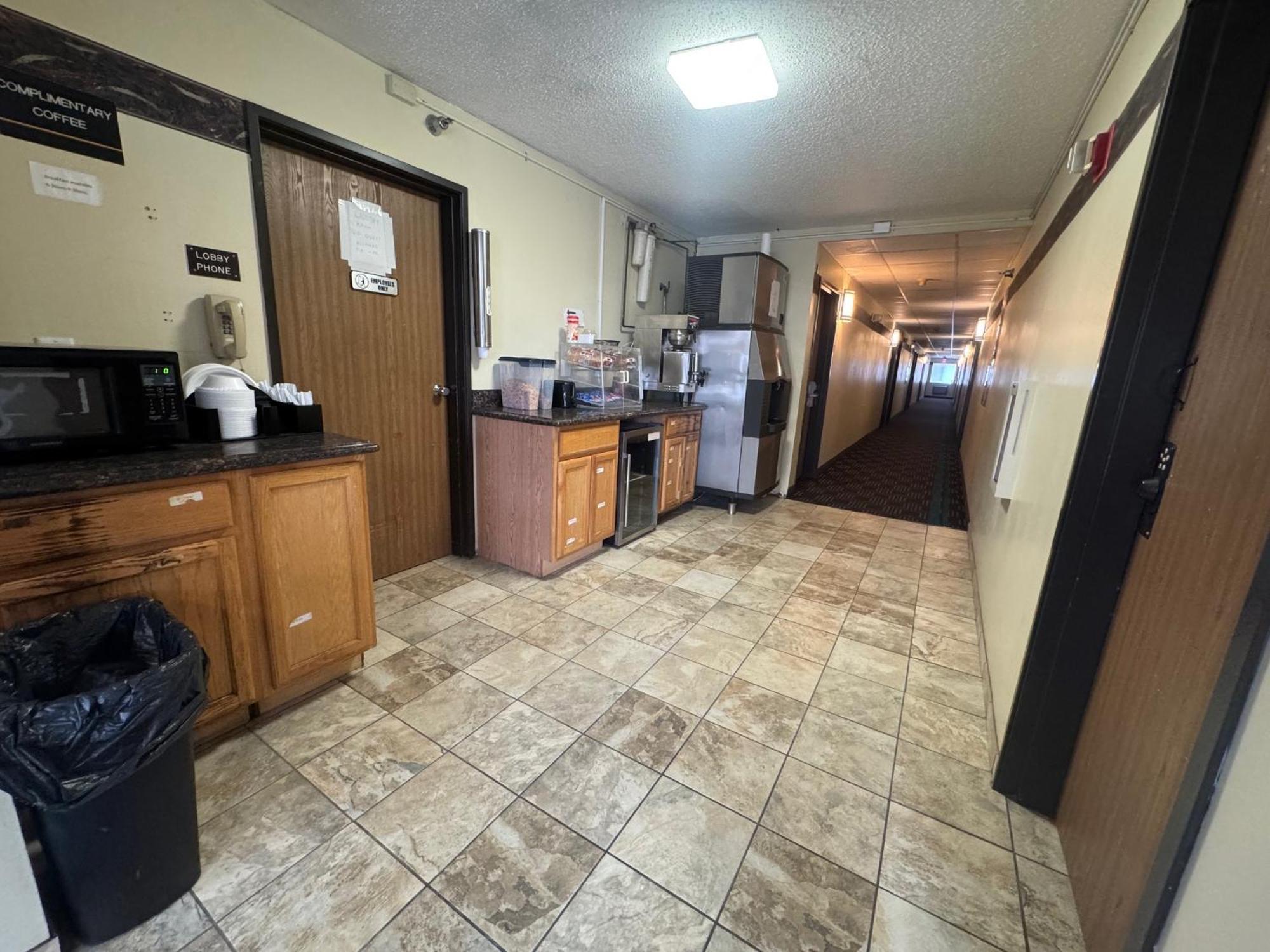 Smart Choice Inn Plankinton Экстерьер фото